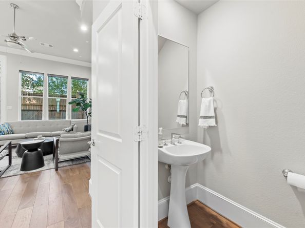 3402 Timbergrove Heights Street, Houston TX 77008