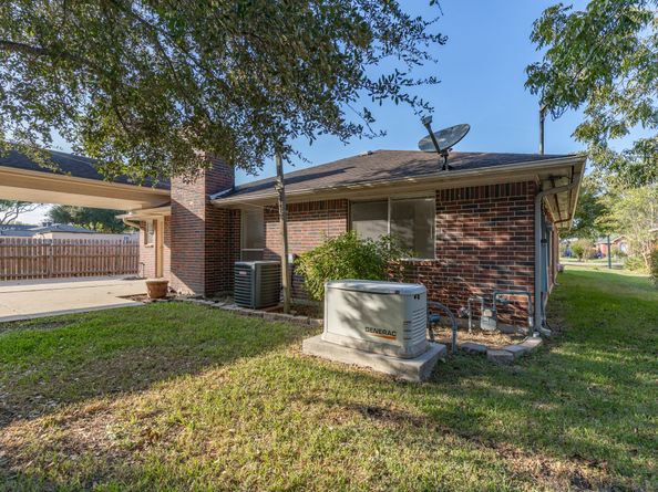 8018 Holiday Lane, Houston TX 77075