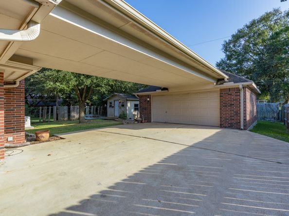 8018 Holiday Lane, Houston TX 77075