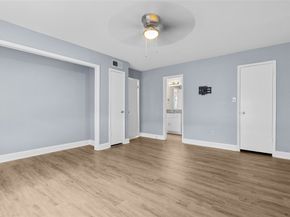 17202 Imperial Valley Drive 34, Houston TX 77060