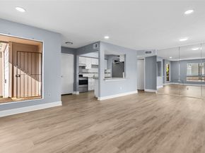 17202 Imperial Valley Drive 34, Houston TX 77060