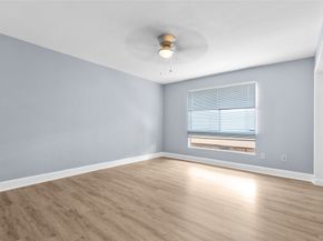 17202 Imperial Valley Drive 34, Houston TX 77060