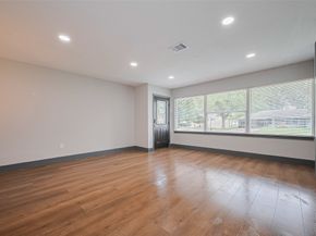 6058 Lyndhurst Drive, Houston TX 77033