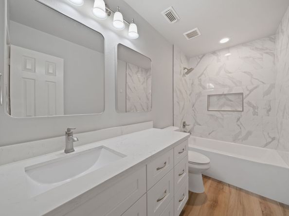 146 S Star Ridge Circle, The Woodlands TX 77382