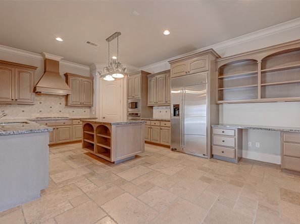 7619 Pine Ridge Terrace Road, Houston TX 77081