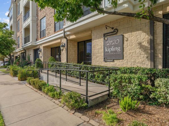 2120 KIPLING Street 301, Houston TX 77098