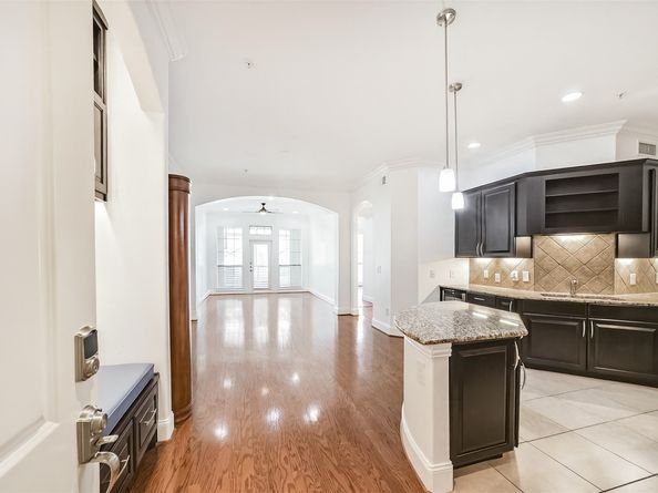 2120 KIPLING Street 301, Houston TX 77098