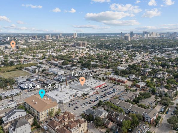 2120 KIPLING Street 301, Houston TX 77098