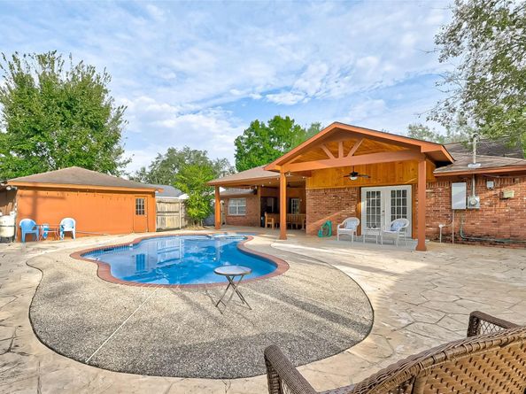 5711 Hummingbird Street, Houston TX 77096
