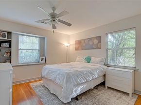 5711 Hummingbird Street, Houston TX 77096