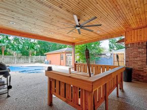 5711 Hummingbird Street, Houston TX 77096