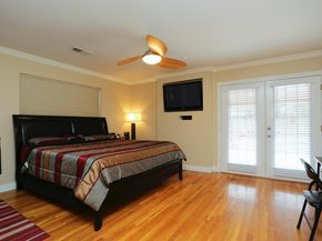 5711 Hummingbird Street, Houston TX 77096