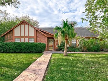 5711 Hummingbird Street