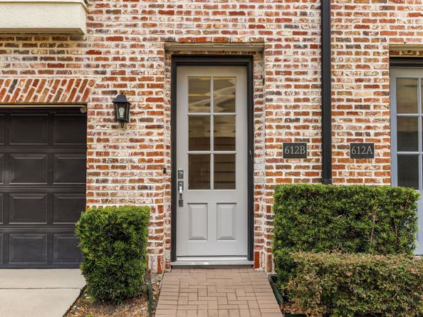 612 E 20th Street B, Houston TX 77008