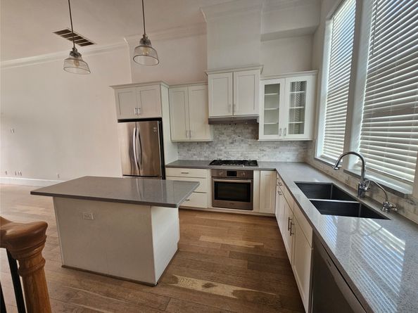 9633 Riddlewood Lane, Houston TX 77025