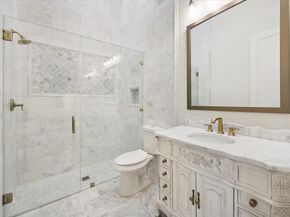 11 River Circle, Houston TX 77063