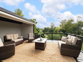 11 River Circle, Houston TX 77063