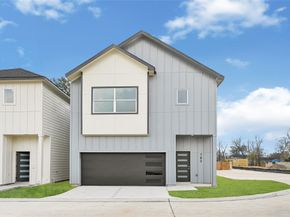 704 Savonna, Houston TX 77076