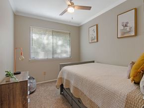 17 W Broken Oak, The Woodlands TX 77381