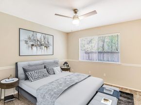 17 W Broken Oak, The Woodlands TX 77381