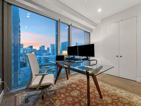 2047 Westcreek Lane 708, Houston TX 77027