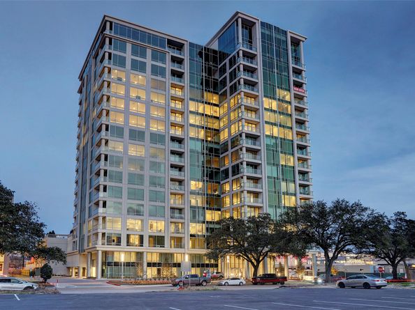 2047 Westcreek Lane 708, Houston TX 77027