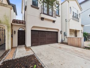 5733 Kiam Street, Houston TX 77007