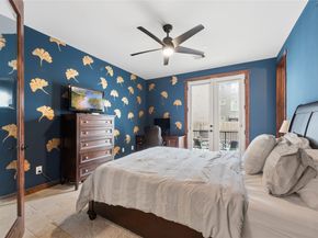 5733 Kiam Street, Houston TX 77007