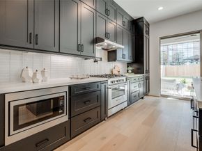 920 E 25TH Street, Houston TX 77009