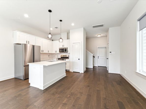4155 Griggs Road, Houston TX 77021