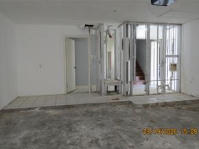 6527 Gladewell Drive, Houston TX 77072