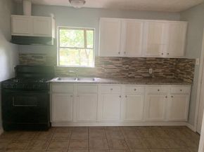 5818 Westover Street, Houston TX 77033