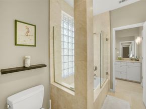 15 Hudson Circle, Houston TX 77024