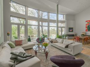 15 Hudson Circle, Houston TX 77024