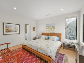 15 Hudson Circle, Houston TX 77024