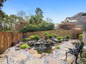 15 Forest Green Trail, Kingwood TX 77339