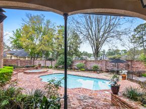 15 Forest Green Trail, Kingwood TX 77339