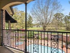 15 Forest Green Trail, Kingwood TX 77339