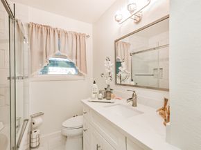 5002 Beechnut Street, Houston TX 77096