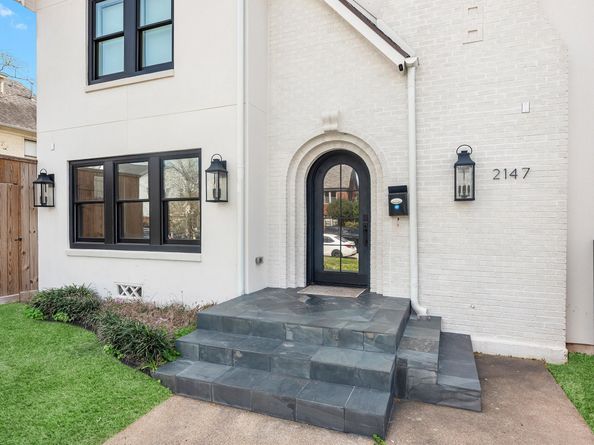 2147 Colquitt Street, Houston TX 77098
