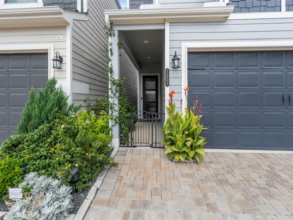 1523 Canter Bayou Way, Houston TX 77043