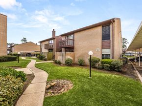 12905 Woodforest Boulevard 406, Houston TX 77015