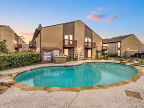 12905 Woodforest Boulevard 406, Houston TX 77015