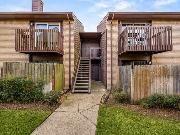 12905 Woodforest Boulevard 406, Houston TX 77015