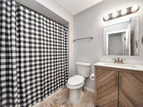 6154 W Airport Boulevard 16, Houston TX 77035