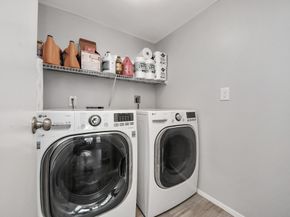 6154 W Airport Boulevard 16, Houston TX 77035