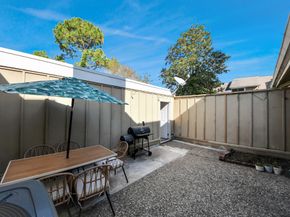 6154 W Airport Boulevard 16, Houston TX 77035