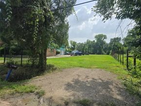 9307 Irby Street, Houston TX 77088