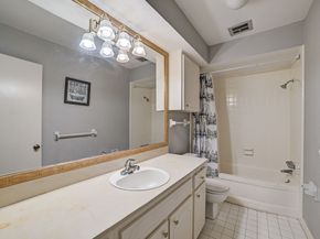 7900 Westheimer Road 202, Houston TX 77063