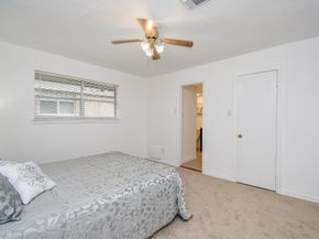 5542 Holly Street 207, Houston TX 77081